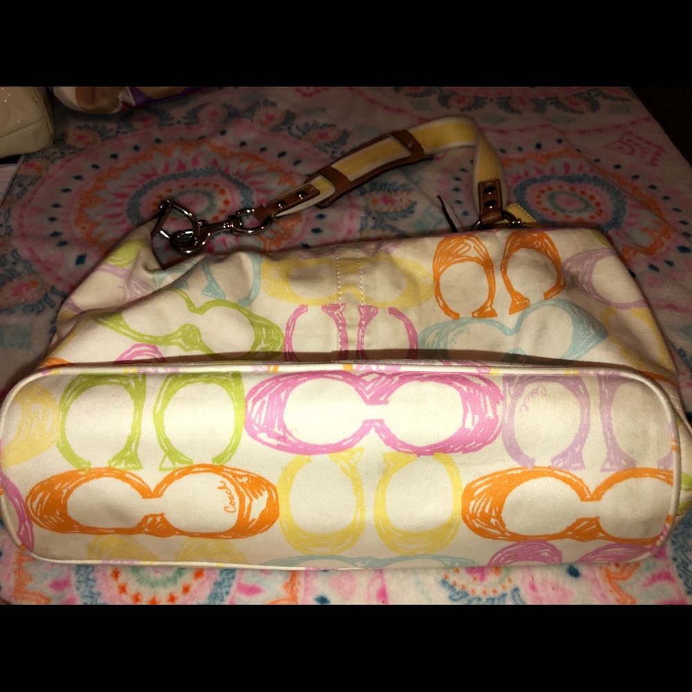 Authentic Coach bag - Picture 2 of 4